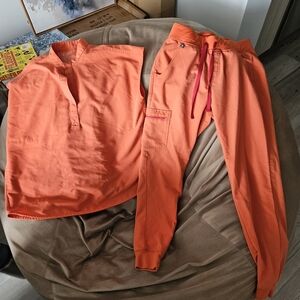 Figs Rafaela Top + Joggers Small